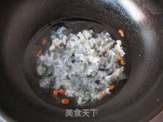 【winter Healthy Vegetables】—snow Ear Pear Cake with Sugar Sauce recipe