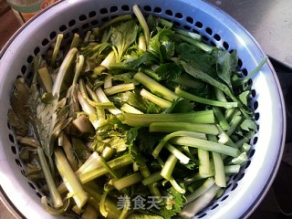 Garlic Celery Leaves recipe