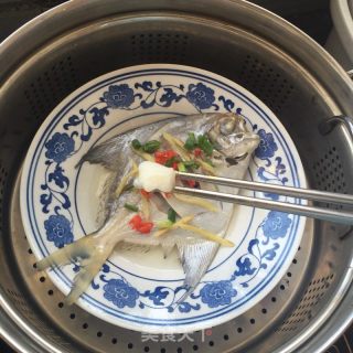 Steamed Pomfret recipe