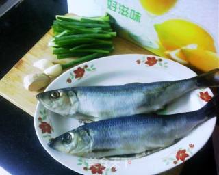 Braised Herring with Scallions recipe