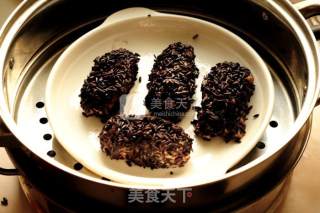 Steamed Spare Ribs with Black Rice recipe