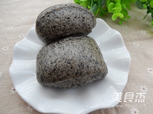 Black Sesame Okara Steamed Bun recipe