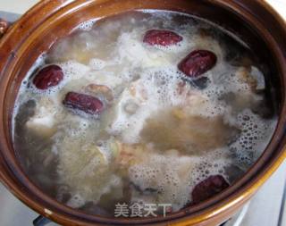 Chuanxiong Baizhi Fish Head Soup recipe