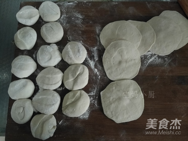 Shepherd's Purse and Pork Buns recipe