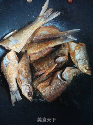 Pan-fried Dried Fish recipe