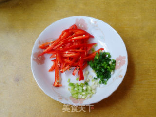 Fried Noodles with Red Pepper recipe