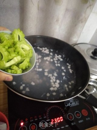 Fatty Bitter Gourd Soup recipe