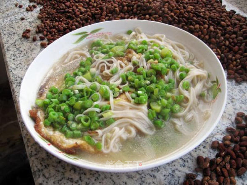 String Bean Hot Noodle Soup recipe
