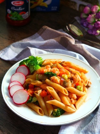 Tomato Pasta with Seafood and Fresh Vegetables recipe