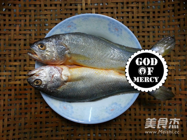 Braised Yellow Fish with Beer and Douban recipe