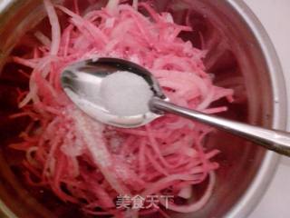 Onion Mixed with Radish recipe