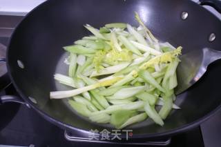 Celery Cuttlefish Ball recipe