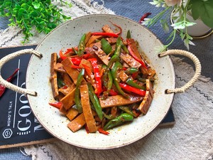 Stir-fried Green and Red Peppers, Fragrant and Dried‼ ️don't Change The Meat recipe