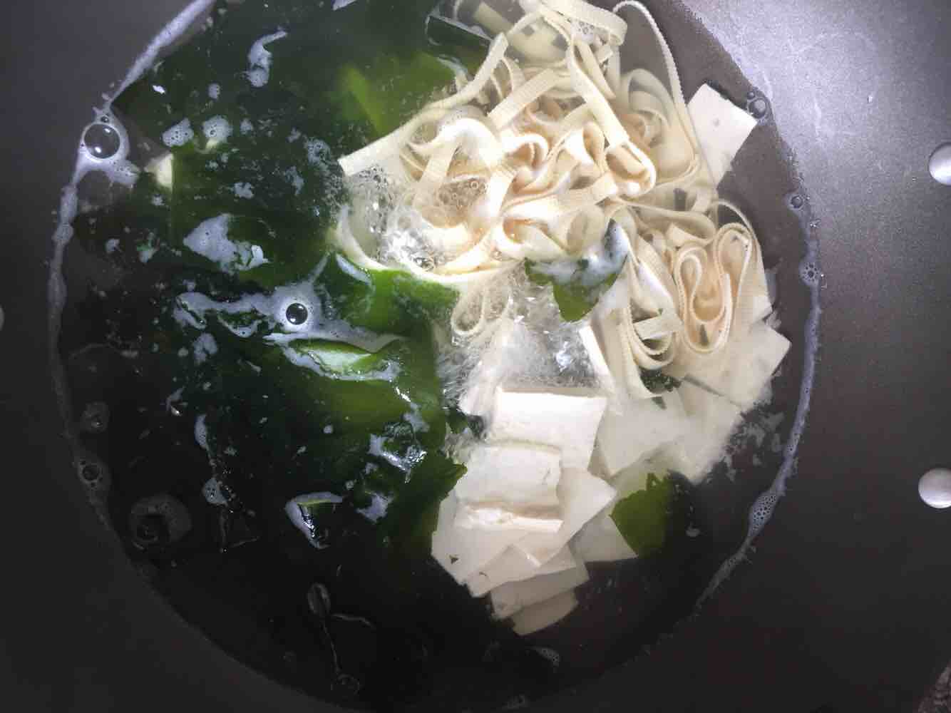 Konjac Vermicelli Soup recipe