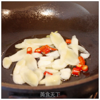 Fresh Vegetables Can Also be Very Appetizing-----soaked Ginger and Lotus Root Slices recipe