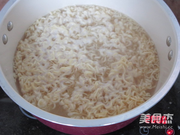 Assorted Fried Instant Noodles recipe