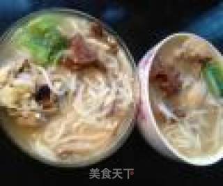 Chicken Soup Rice Noodles recipe