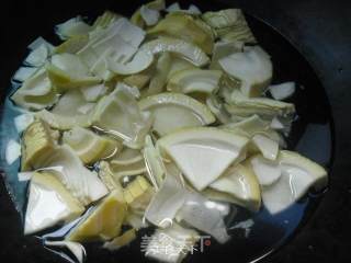 Spring Bamboo Shoots Roasted Pig Bend recipe
