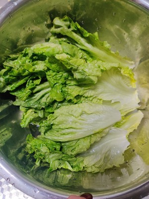 Lettuce in Oyster Sauce Served in 5 Minutes recipe