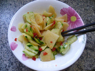Tiger Skin Cucumber with Potatoes recipe