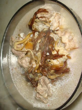 Enoki Mushroom Pork Ribs Soup recipe