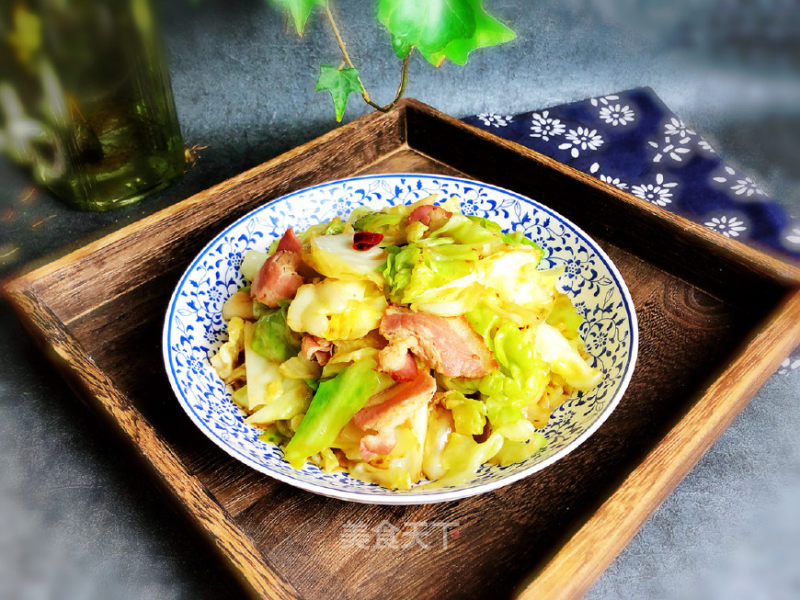 Stir-fried Cabbage with Bacon recipe