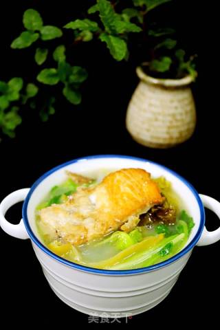 Pickled Cabbage Fish Bone Soup recipe