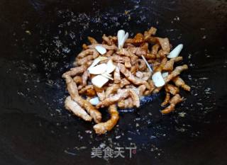 Stir-fried Shredded Pork with Celery and Red Pepper recipe