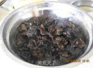 Celery Leaf Salad recipe