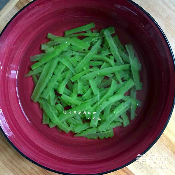 Cold Bitter Gourd Watermelon Peel recipe