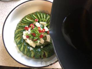 Tossed with Lion's Clothes Cucumber#凉饭菜# recipe