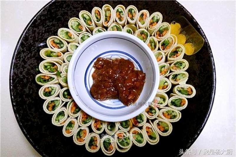 Peacock Tofu Roll: If It is Xiaobai, It Can Also be Made Delicious, Very Simple recipe