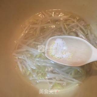 Bean Sprouts and Minced Meat Soup recipe