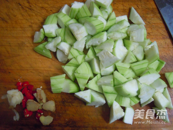 Loofah Stir-fried Haihong recipe