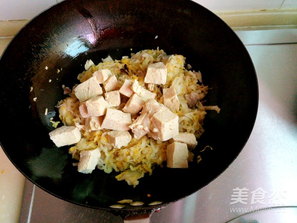 Sauerkraut and Sea Prawn Frozen Tofu recipe