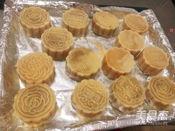 Just 6 Steps to Make Cantonese-style Mooncakes recipe