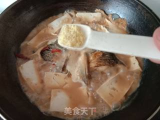 Stewed Fish Head with Mushroom and Tofu recipe