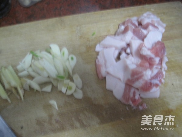 Stir-fried Broccoli with Lily recipe