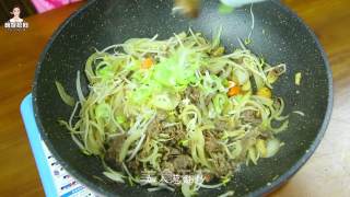 Korean Beef Rolls with Fried Bean Sprouts recipe