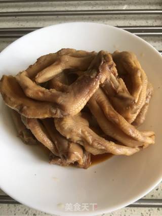 Marinated Duck Feet recipe