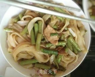 Braised Hor Fun with Beans recipe