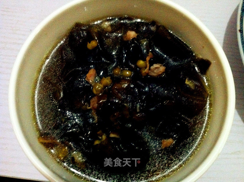 Low-fat-cantonese Style Kelp and Mung Bean Ribs Soup