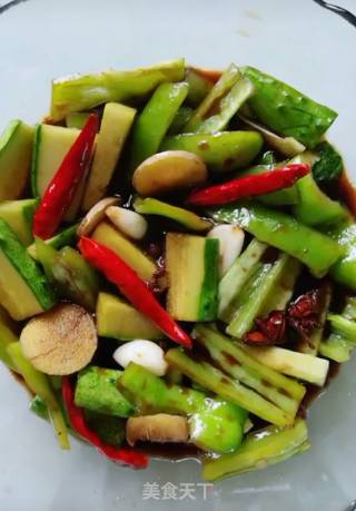 Cucumber Pepper Pickles recipe