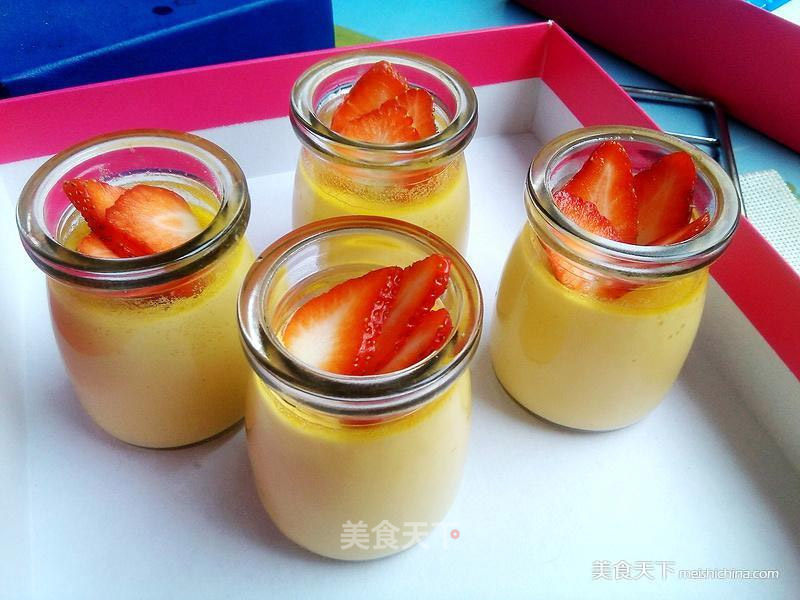 Strawberry Caramel Pudding recipe