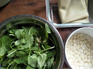 Almond Bean Curd Mixed with Radish Leaves recipe