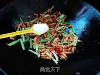 Stir-fried River Prawns with Celery recipe