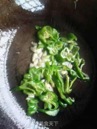 Stir-fried Convolvulus with Chili recipe