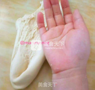 Hand Kneaded Bean Paste Flower Bread recipe