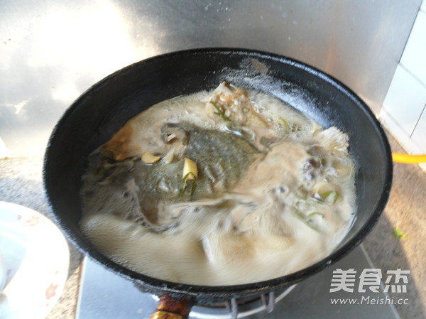 Braised Turbot with Scallions recipe