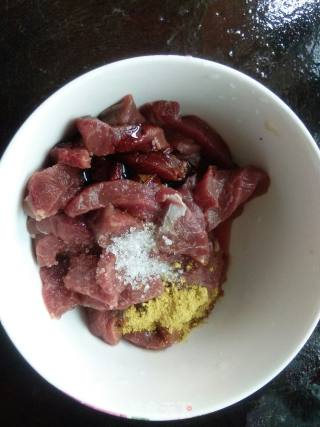 Fried Beef with Potato Chips recipe